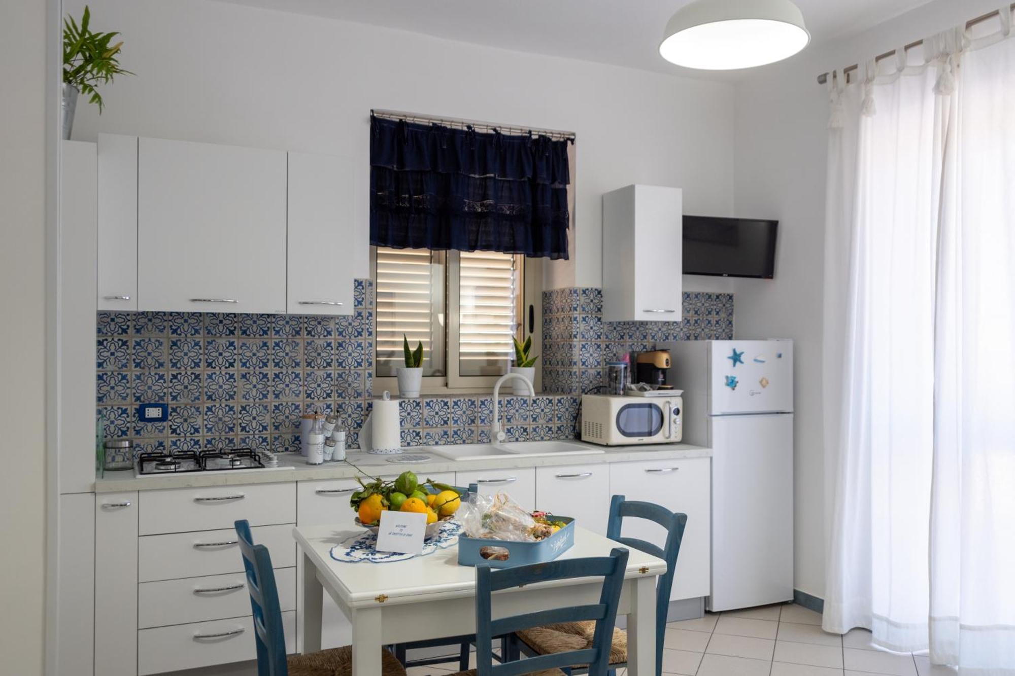 Casa Vacanze La Casetta Di Zinu' Porto Empedocle Exterior foto